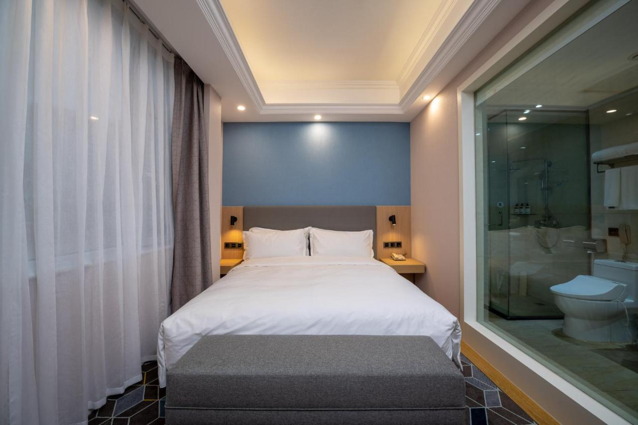 Holiday Inn Express Chengdu Tianfu Square By Ihg - Chunxi Road And Kuanzhai Alley Екстер'єр фото