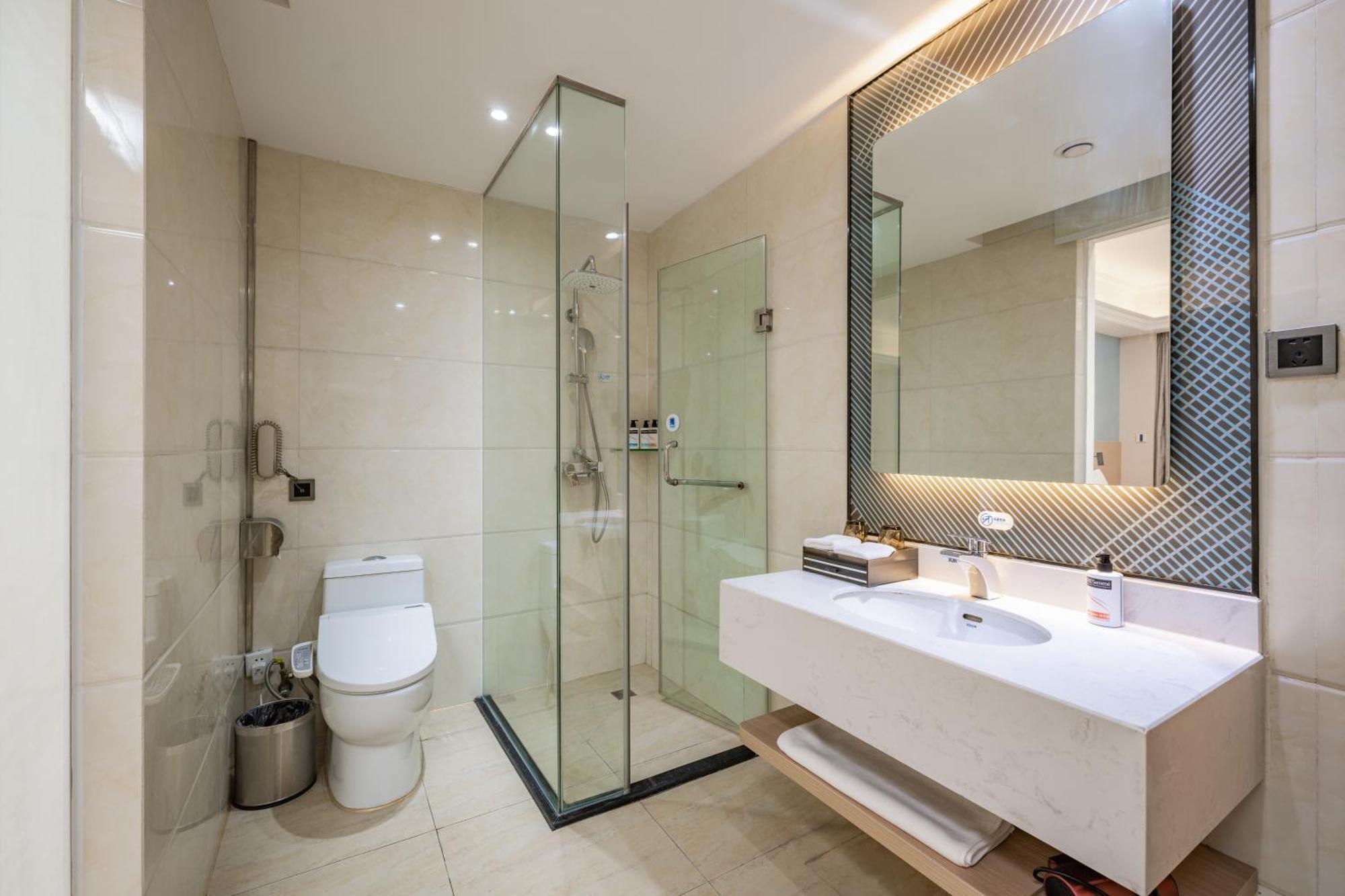 Holiday Inn Express Chengdu Tianfu Square By Ihg - Chunxi Road And Kuanzhai Alley Екстер'єр фото