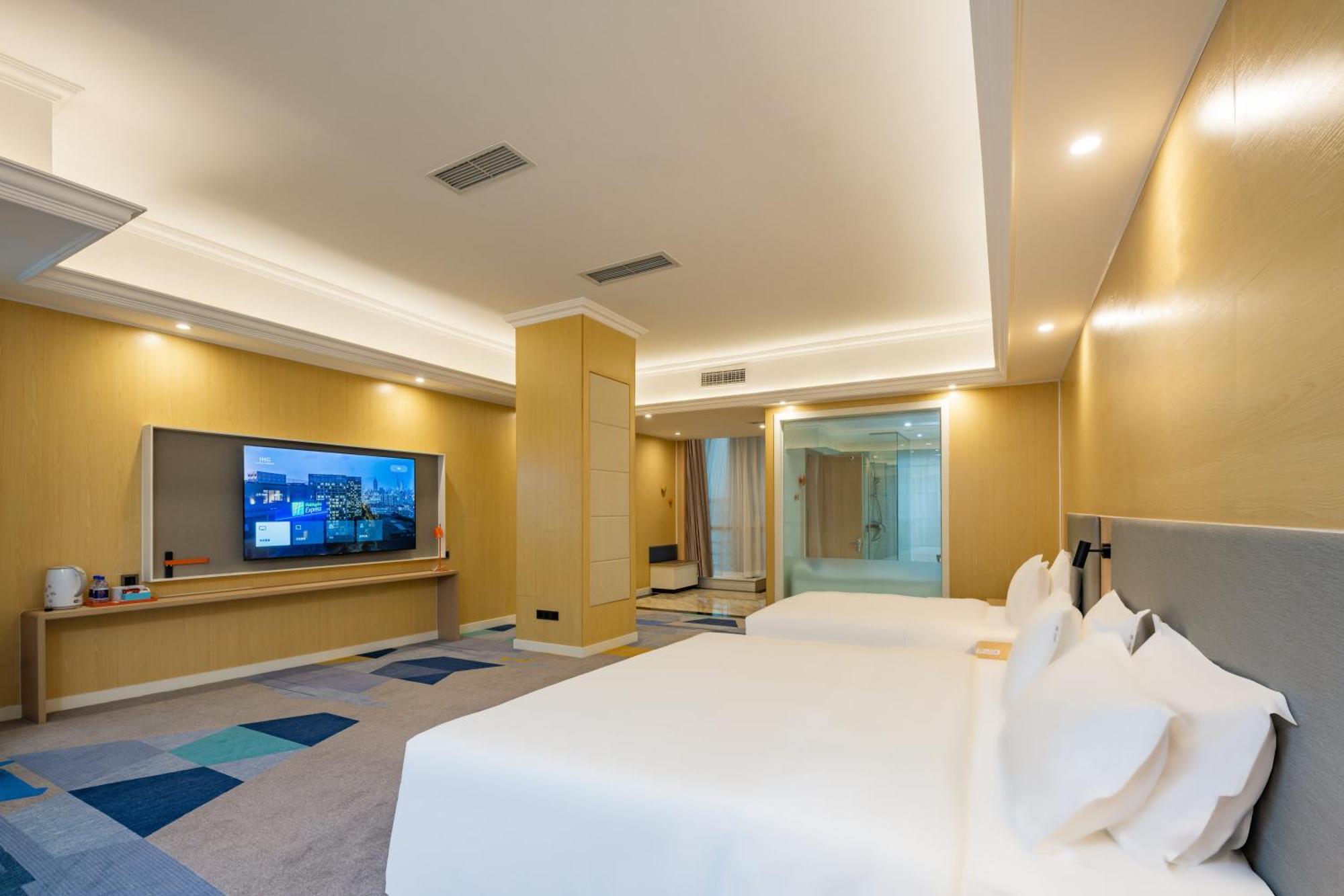 Holiday Inn Express Chengdu Tianfu Square By Ihg - Chunxi Road And Kuanzhai Alley Екстер'єр фото