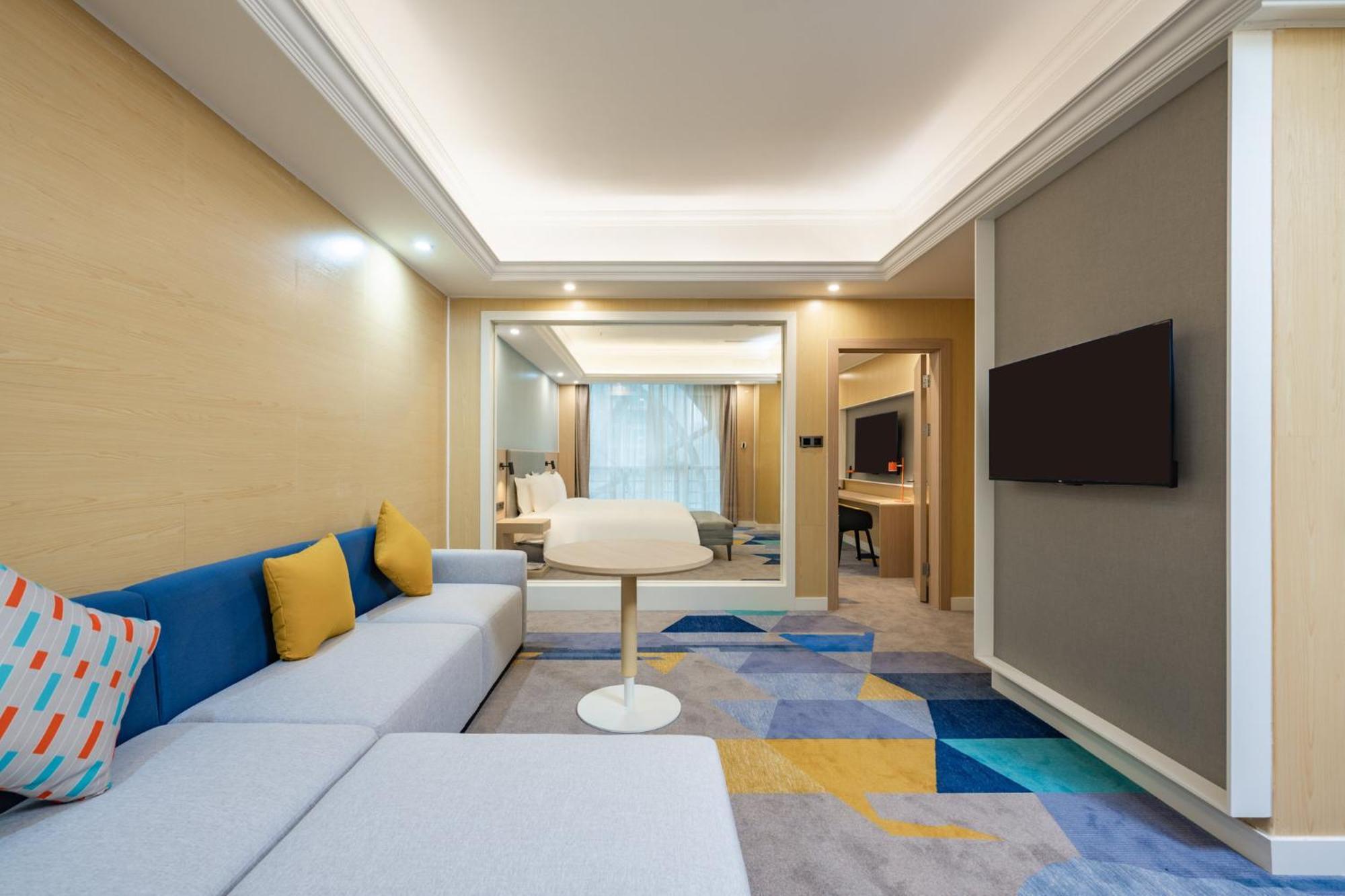 Holiday Inn Express Chengdu Tianfu Square By Ihg - Chunxi Road And Kuanzhai Alley Екстер'єр фото