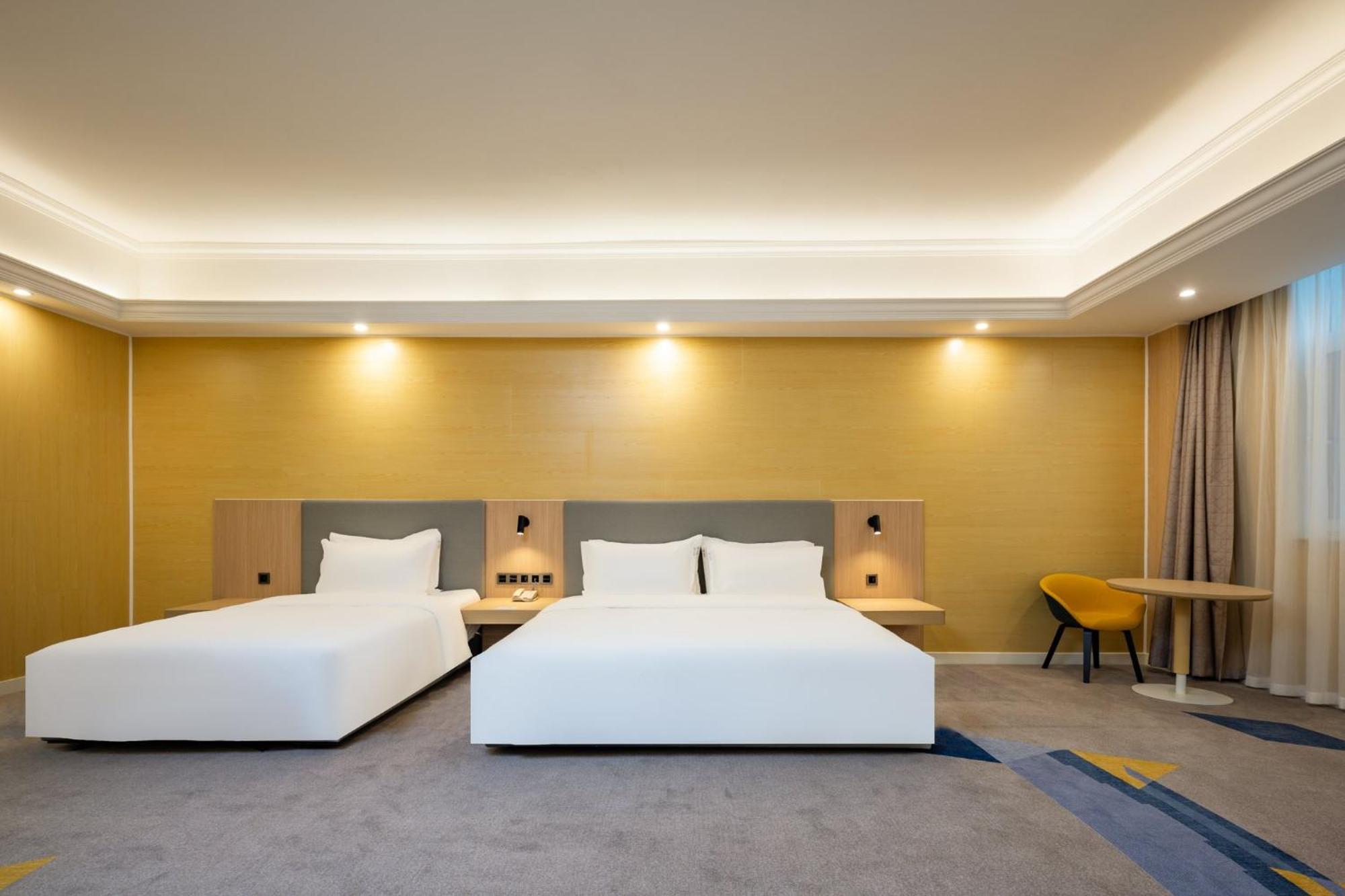Holiday Inn Express Chengdu Tianfu Square By Ihg - Chunxi Road And Kuanzhai Alley Екстер'єр фото